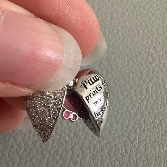 NWOT Pandora Fit Silver Paw Heart Charm - Picture 6 of 15